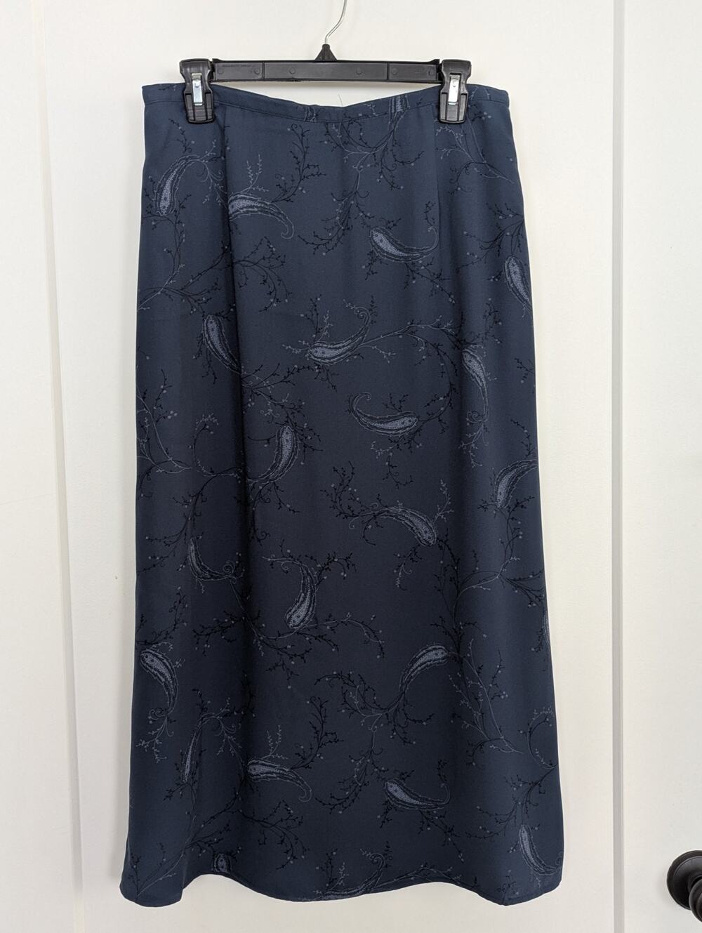 Worthington 14Petite Blue Paisley Long Maxi Skirt Professional Career Preppy